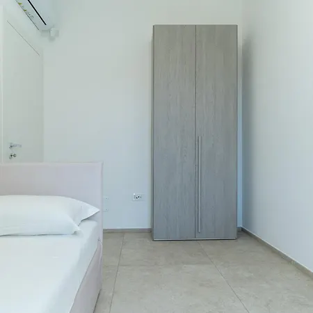 Апартаменты Le Conchiglie With Pool By Wonderful Italy *