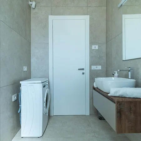 Le Conchiglie With Pool By Wonderful Italy Ольбия