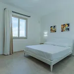 Apartment Le Conchiglie With Pool By Wonderful Italy