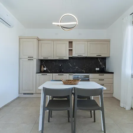 아파트 Le Conchiglie With Pool By Wonderful Italy