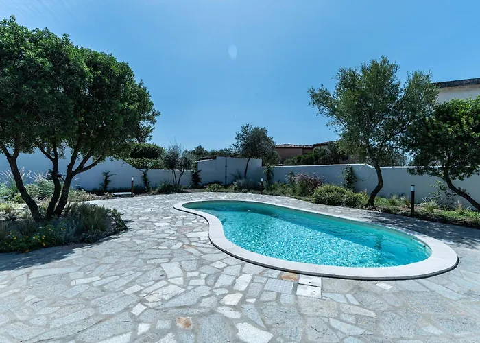 Apartment Le Conchiglie With Pool By Wonderful Italy *