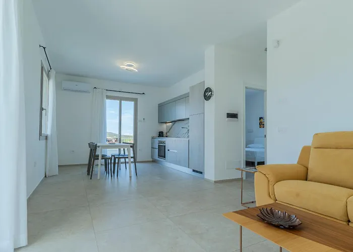 Le Conchiglie With Pool By Wonderful Italy * Olbia